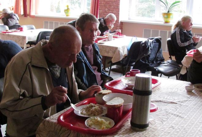 free canteen for homeless people