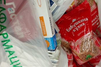 Helping homeless people with food and medicine