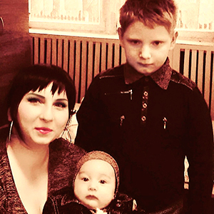 Anna and the children